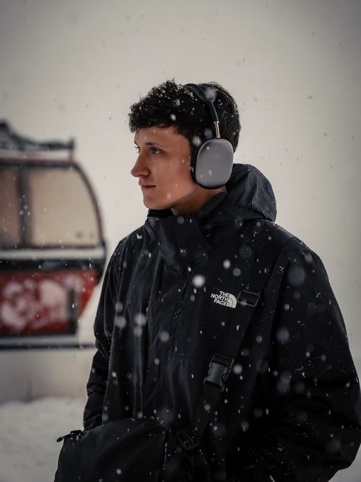 Zeetz na neve, de fone