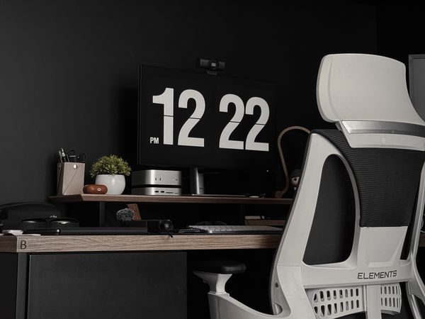 O setup de trabalho do Zeetz